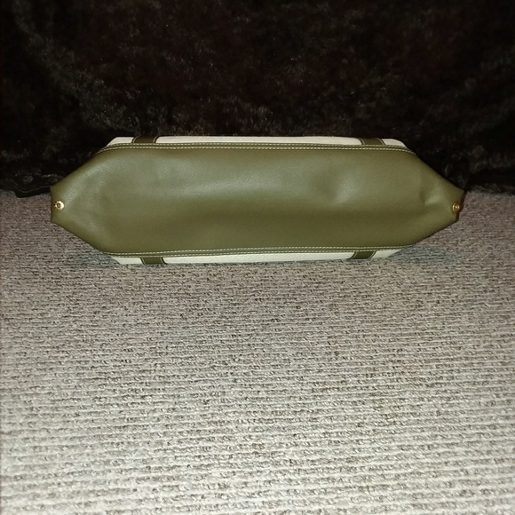 **Brand New** Estee Lauder Purse & Mini Bag Set - Picture 4 of 5